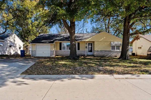 1932 A Street, Miami, OK 74354