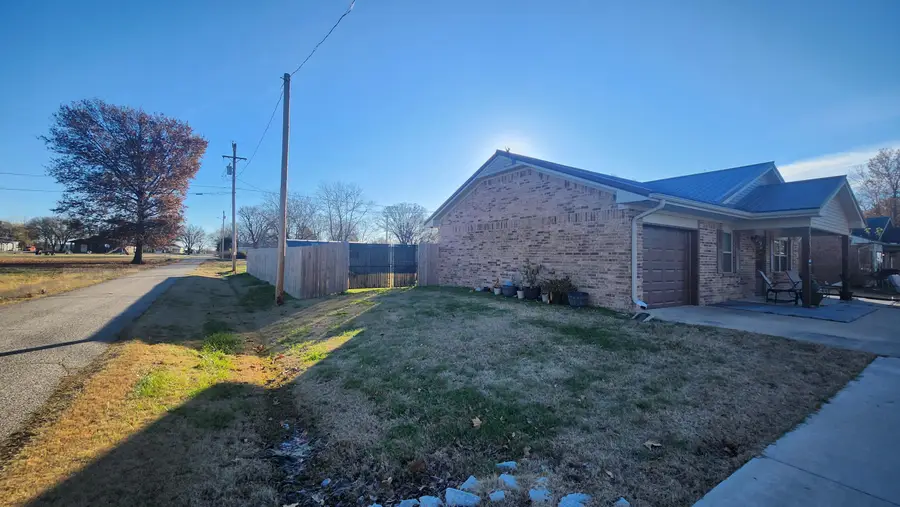 208 Nebraska Street, North Miami, OK 74358 - Image #3