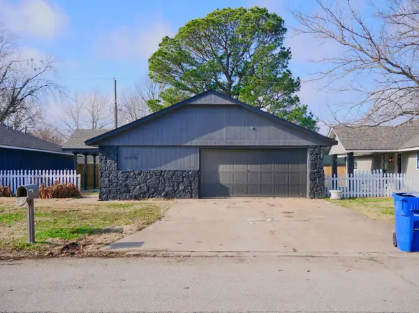 2227 Willow Lane, Miami, OK 74354