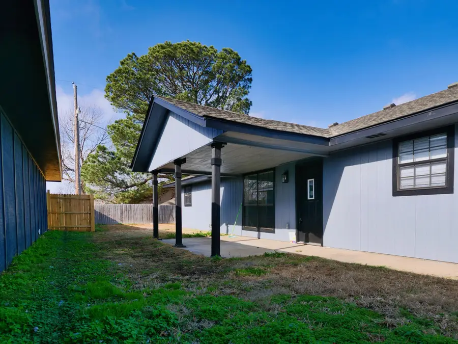 2227 Willow Lane, Miami, OK 74354 - Image #3