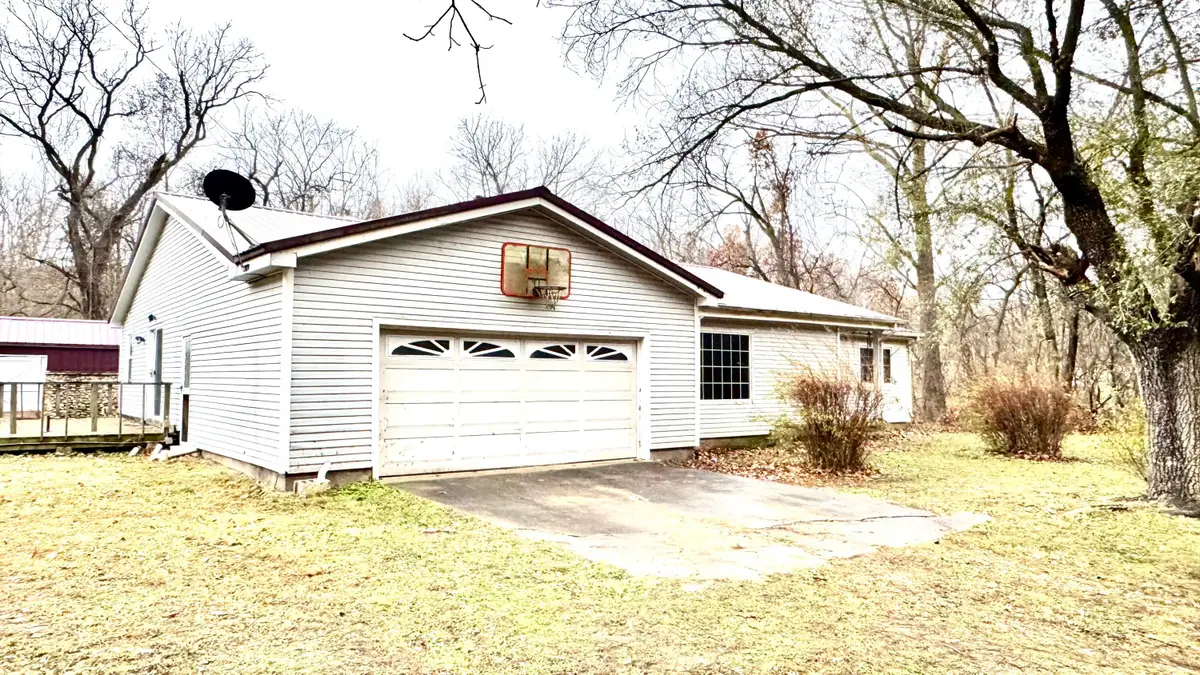 67041 E 166 Road, Wyandotte, OK 74370 - Image #1