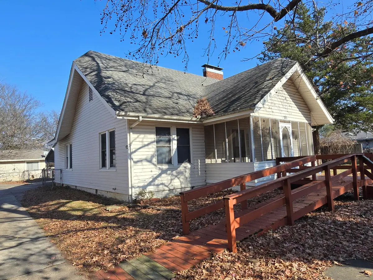 918 NW 1st Avenue, Miami, OK 74354 - Image #1