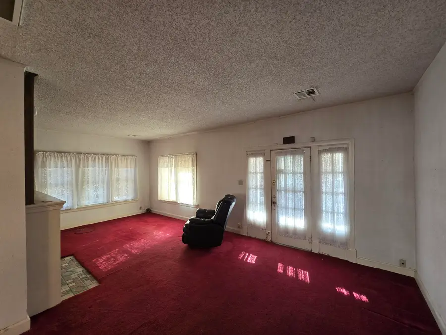 918 NW 1st Avenue, Miami, OK 74354 - Image #2