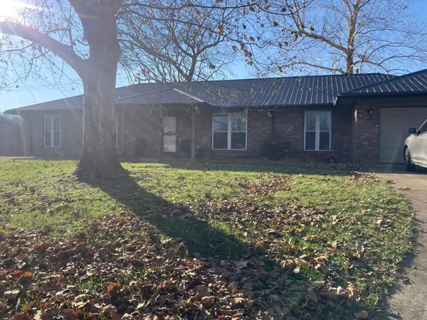 2042 M St Sw, Miami, OK 74354