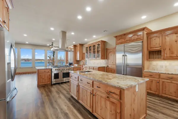 64521 E 256 Place, Grove, OK 74344