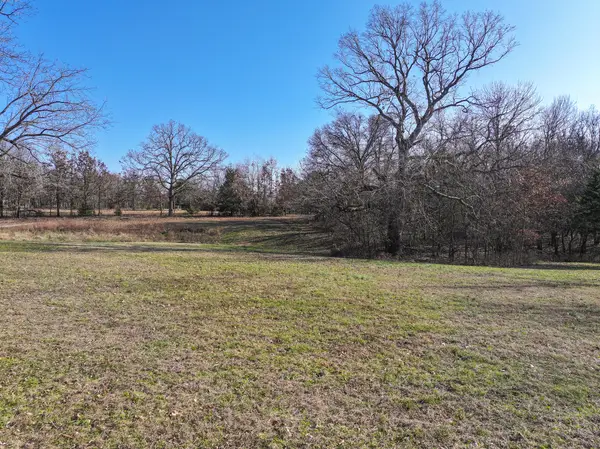 495 Hart Road, Seneca, MO 64865