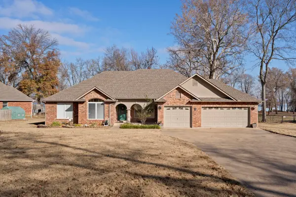 27204 S 125 Highway #9, Afton, OK 74331