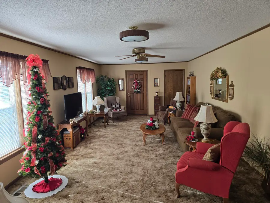 4 G Street, Miami, OK 74354 - Image #2