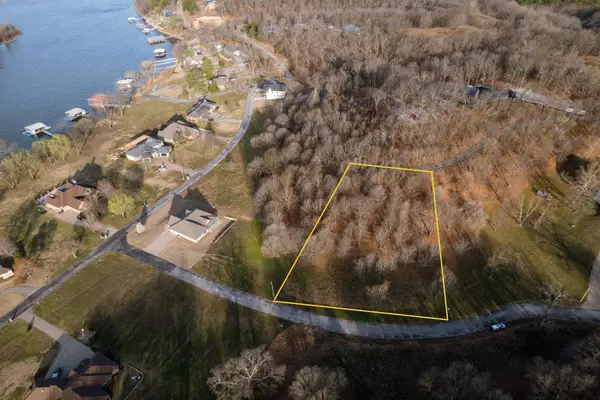 S 597 Trail Trail, Grove, OK 74344