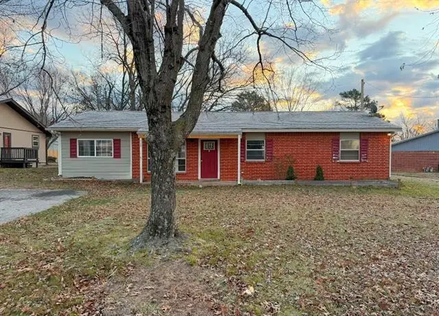 113 N Mill Street, Grove, OK 74344 - Image #1