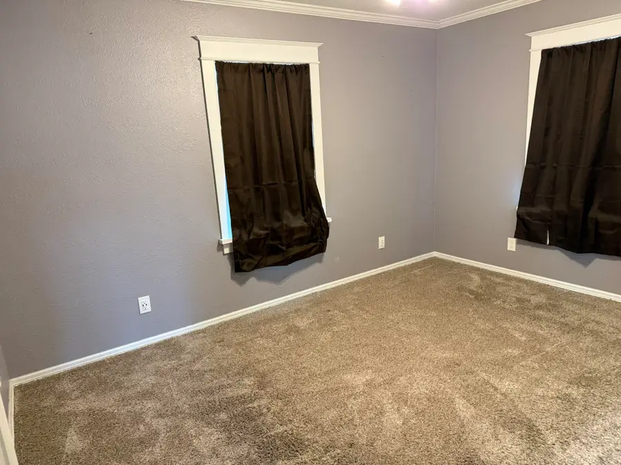 308 S 4th Avenue, Miami, OK 74354 - Image #2