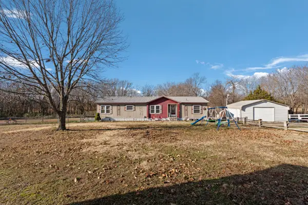 61901 E 288 Road, Grove, OK 74344