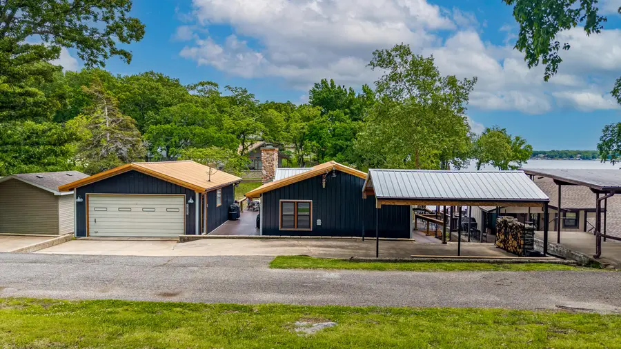 1805 Jayhawk Drive, Grove, OK 74344 - #2