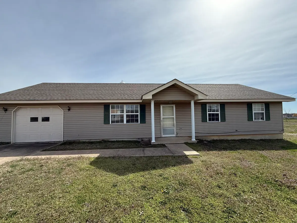 184 N St Louis Street, Welch, OK 74369 - #1