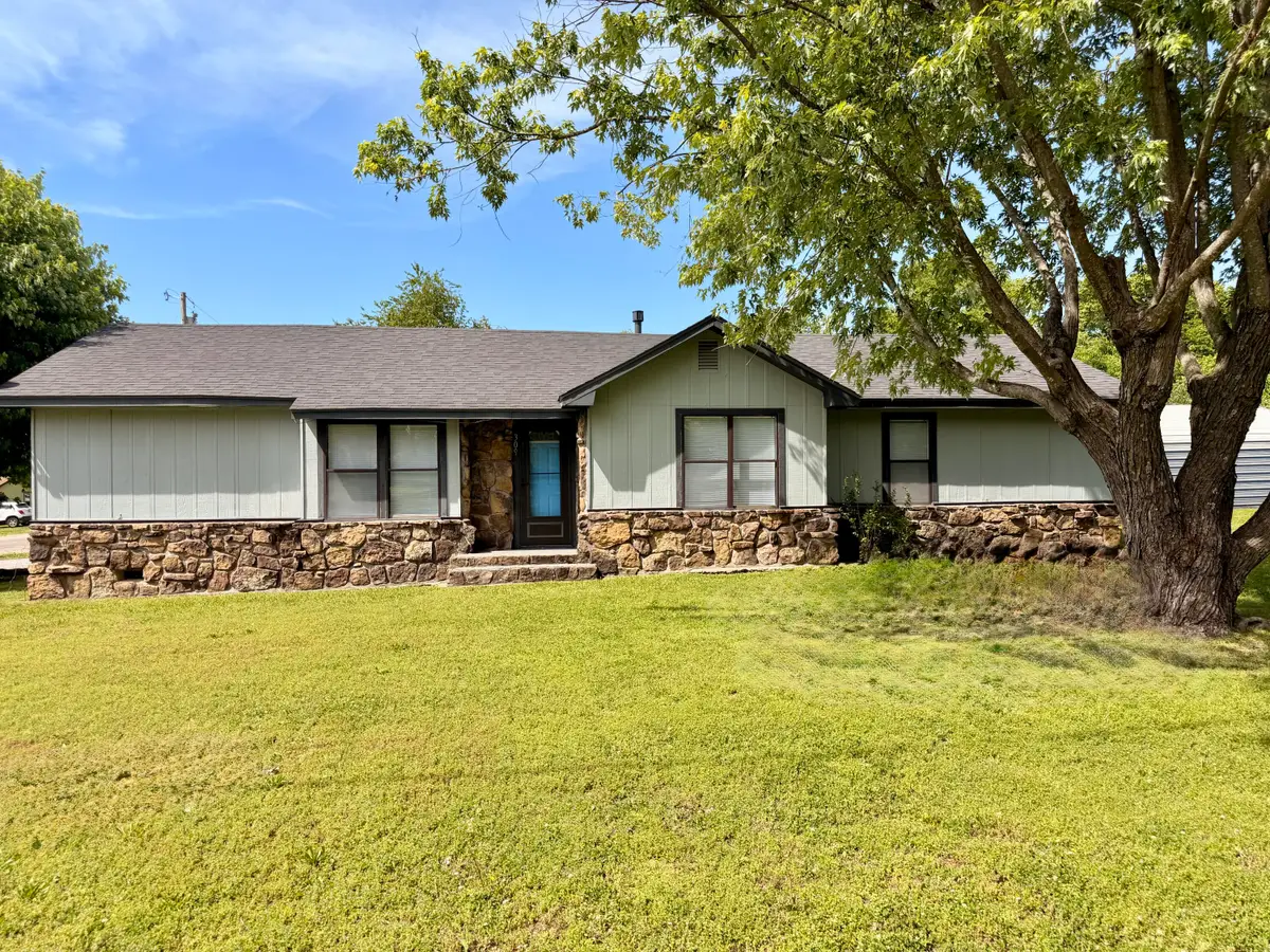309 W Cherokee Street, Jay, OK 74346 - #1