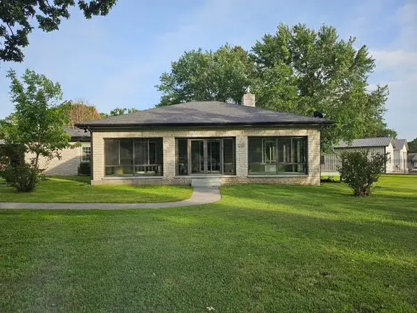 24900 S 622 Road, Grove, OK 74344