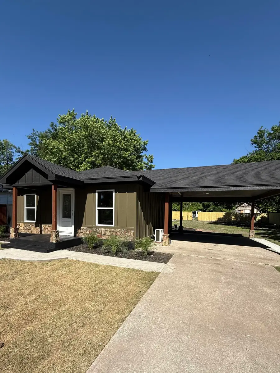 206 N River Street, Commerce, OK 74339 - #2
