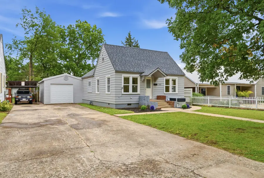 212 N Foreman Street, Vinita, OK 74301 - #3