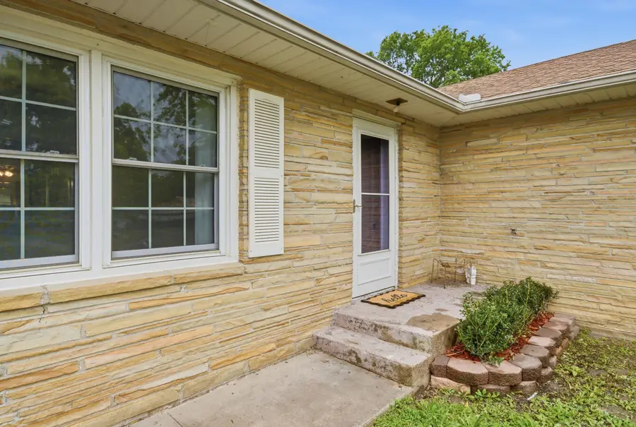 228 S Bell Street, Vinita, OK 74301 - #2
