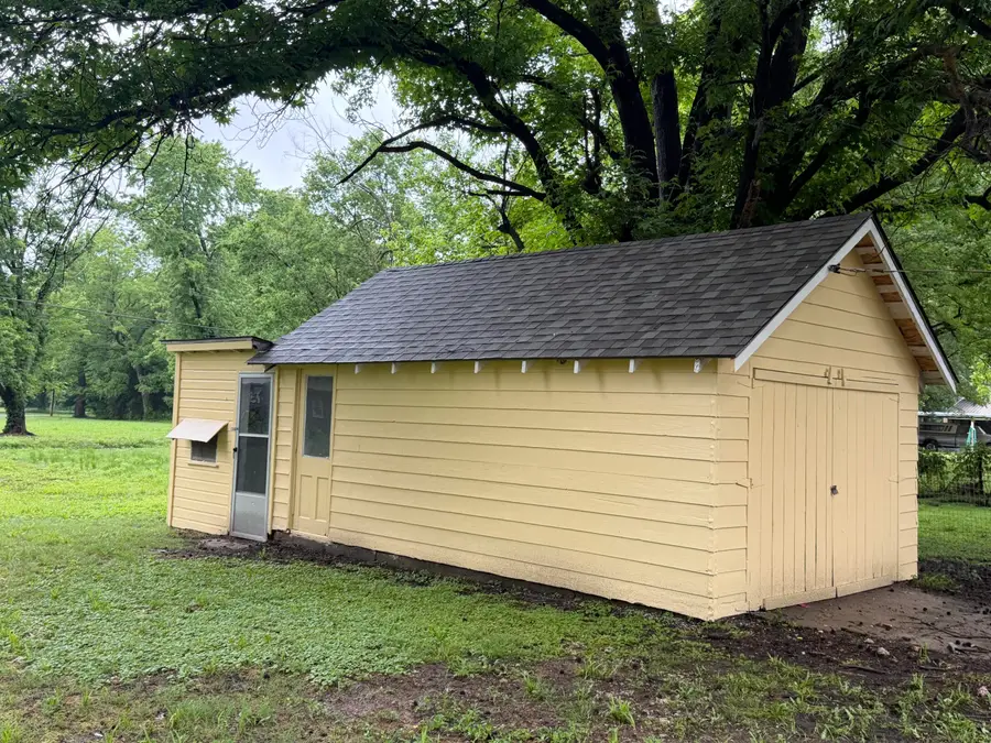 307 N Foreman Street, Vinita, OK 74301 - #3