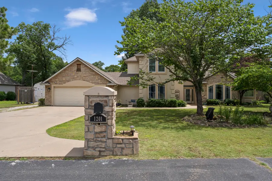 1201 Harber Oaks Loop, Grove, OK 74344 - #2