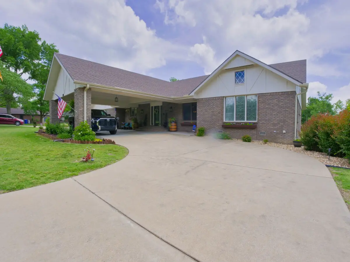 1830 7th Ave Ne, Miami, OK 74354 - #1