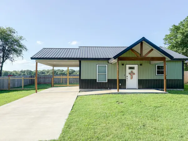 234 E Main Street, Colcord, OK 74338