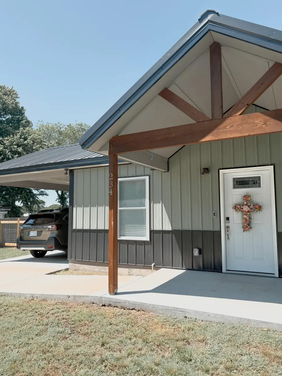 234 E Main Street, Colcord, OK 74338 - #2