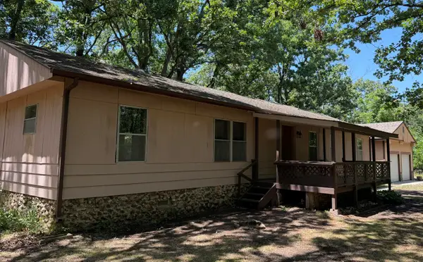 8879 Douglas Place, Seneca, MO 64865