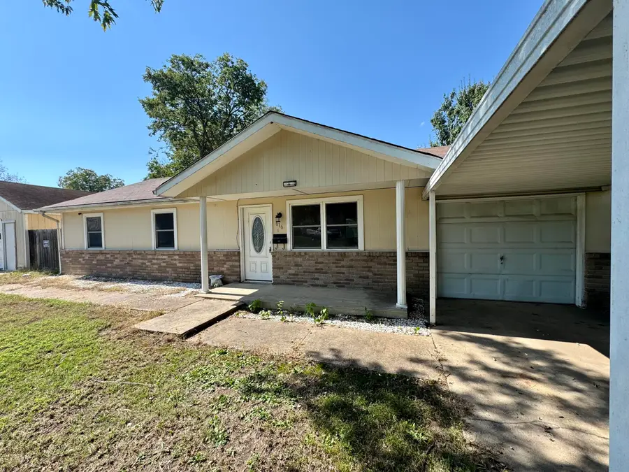 616 D Street, Miami, OK 74354 - #2