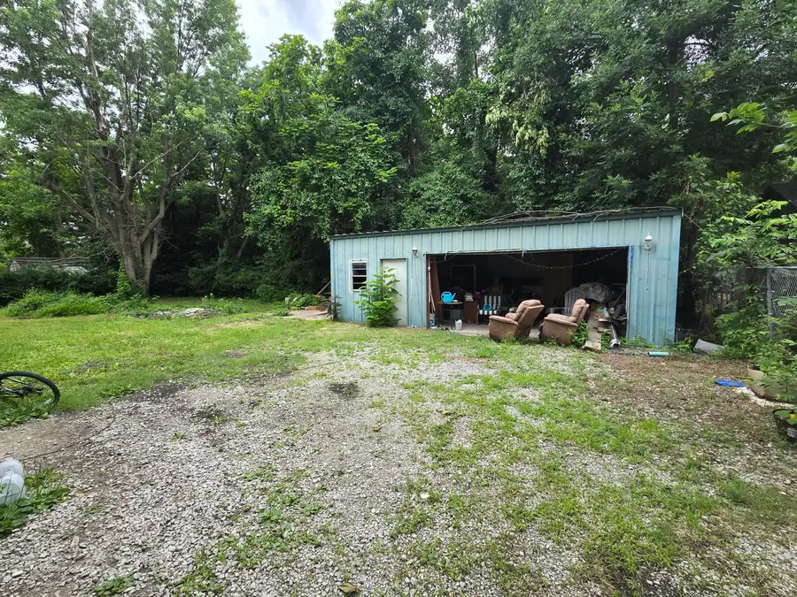 109 N L Street, Commerce, OK 74339 - #2