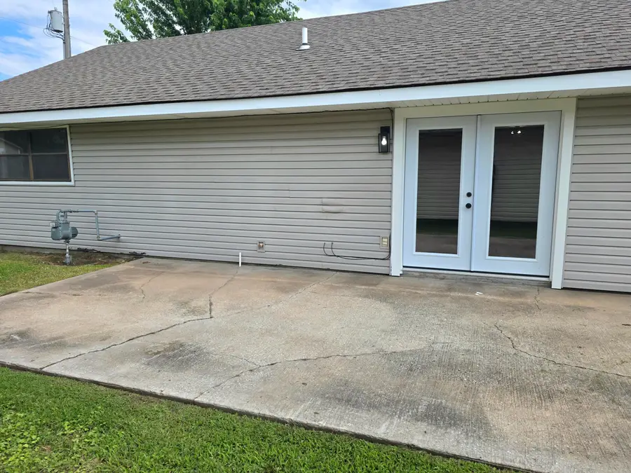 2213 Willow Lane, Miami, OK 74354 - #3
