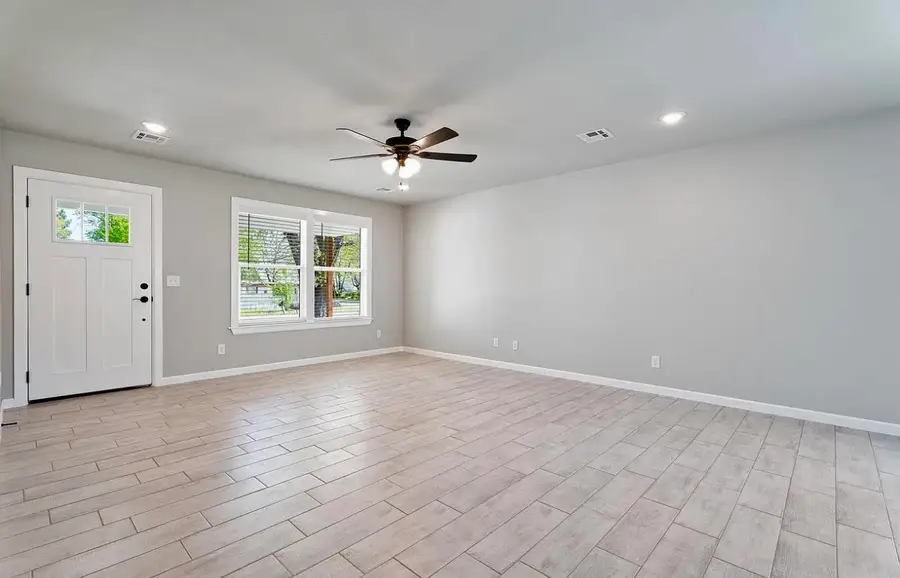 1032 S Cherokee Street, Grove, OK 74344 - #2