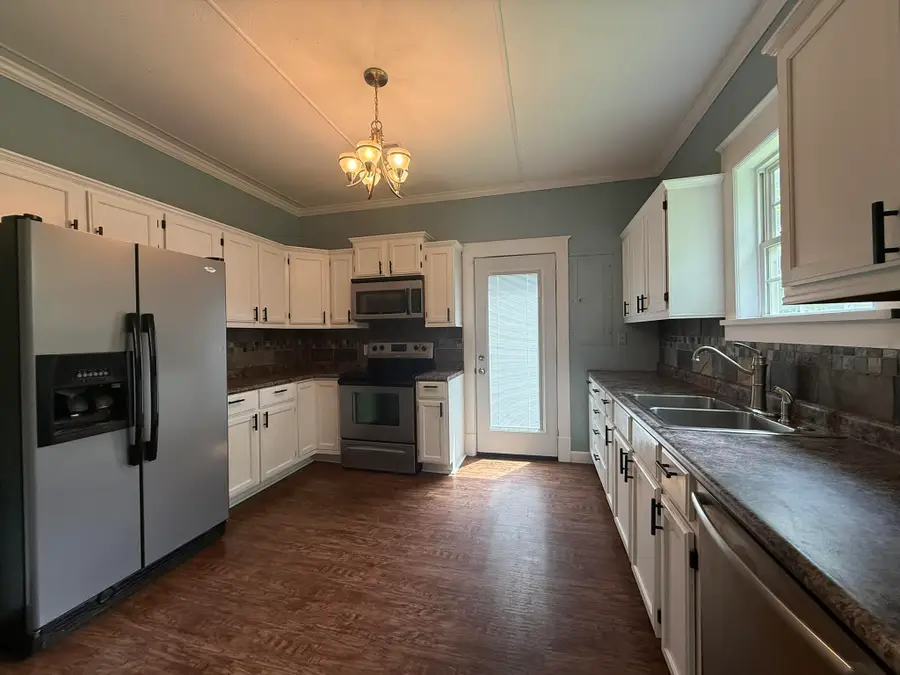 326 E St Nw, Miami, OK 74354 - #3