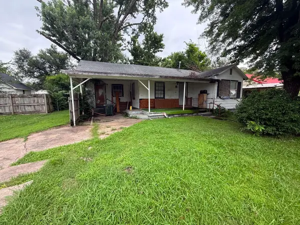 712 Harned Avenue, Miami, OK 74354