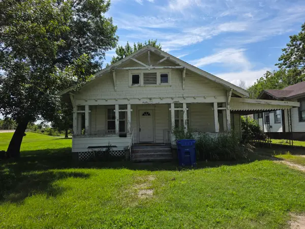 226 D Street, Miami, OK 74354