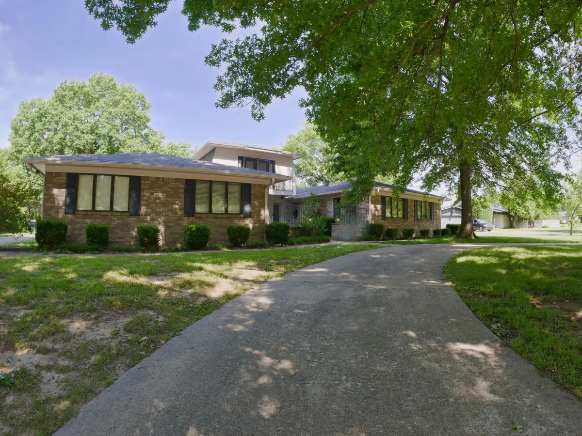 925 Quail Creek Drive, Miami, OK 74354 - #1