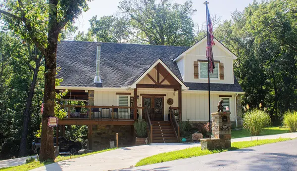 33765 S Coves Drive, Afton, OK 74331