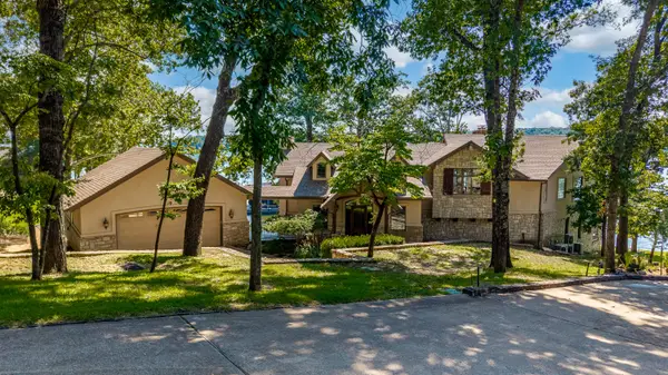 34487 S S Coves Drive, Afton, OK 74331