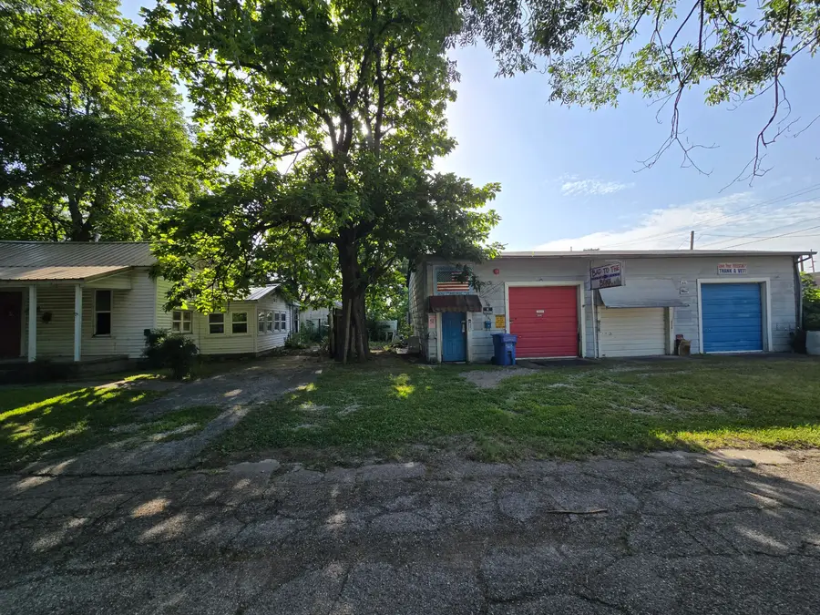 321 C Street, Miami, OK 74354 - #3