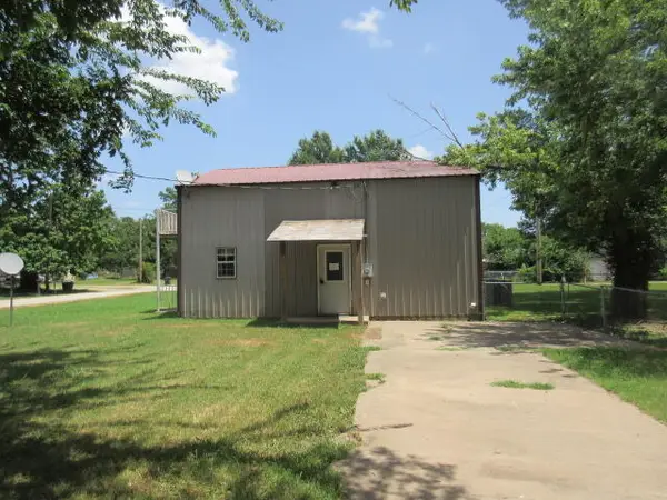 167 W 1st Avenue, Welch, OK 74369