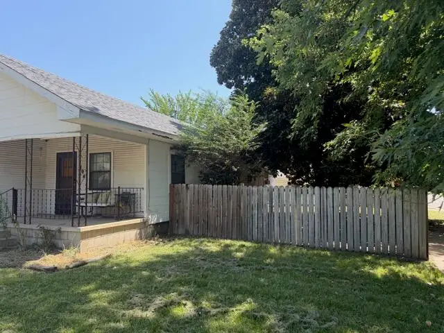 104 NE F Street, Miami, OK 74354 - #3