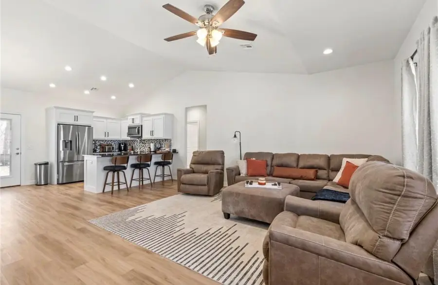 165 Crossroads Drive, Kansas, OK 74347 - #3
