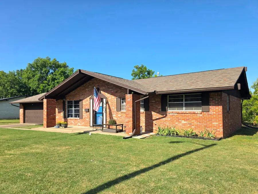 1015 Quail Creek Drive, Miami, OK 74354 - #2