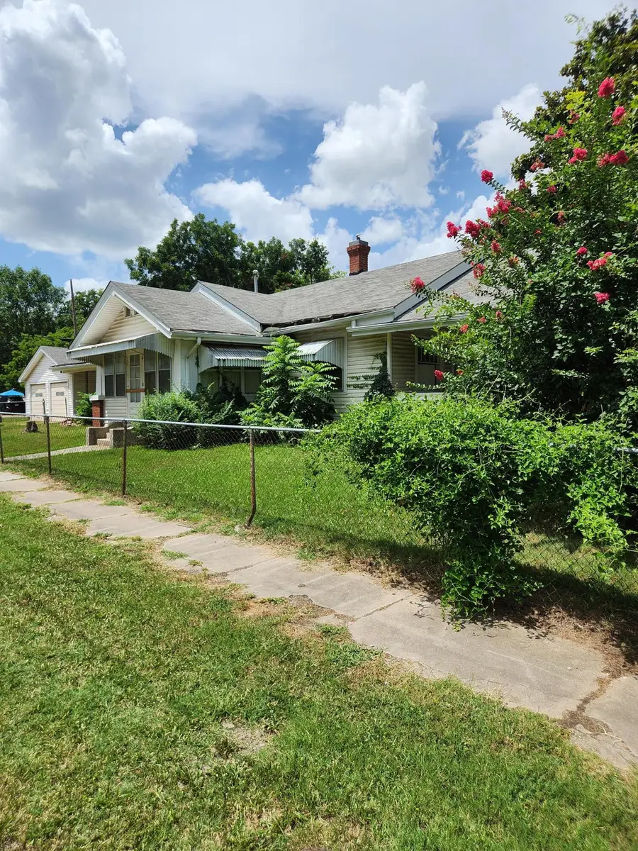 3 G Street, Miami, OK 74354 - #2