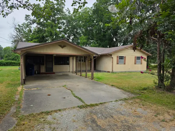 408 20th Avenue, Miami, OK 74354
