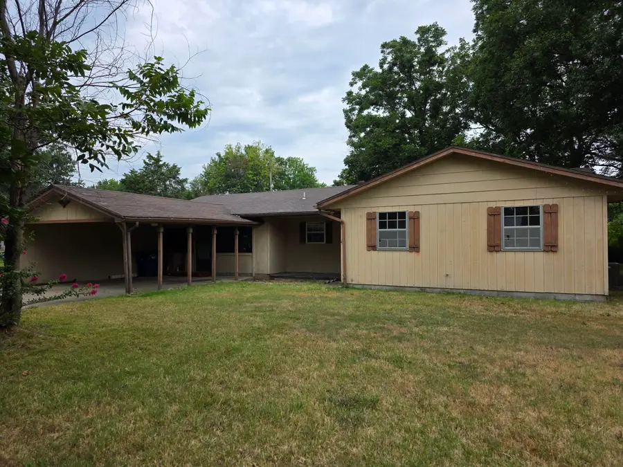 408 20th Avenue, Miami, OK 74354 - #3