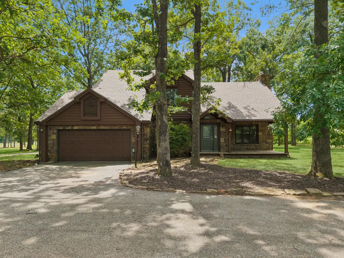 61801 E 94 Road, Miami, OK 74354 - #1