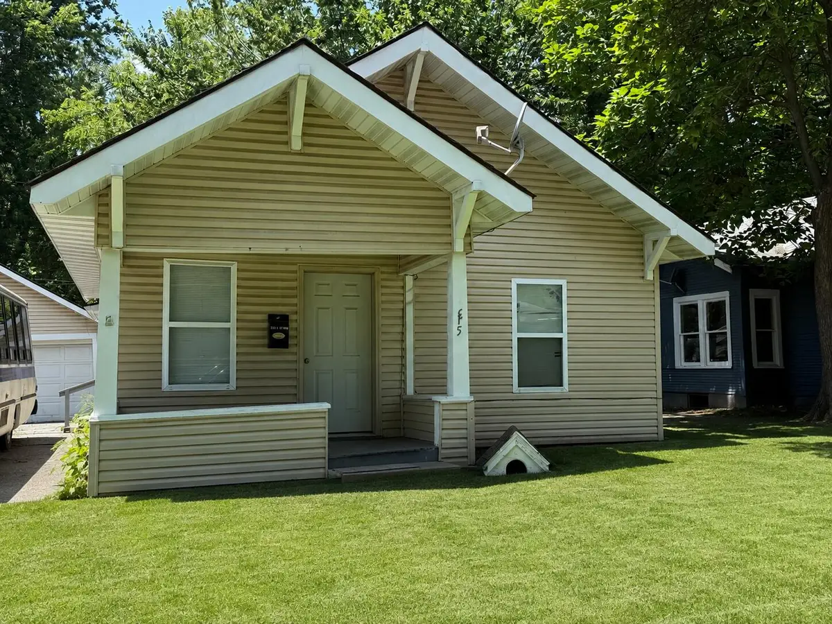 315 J Street, Miami, OK 74354 - #1
