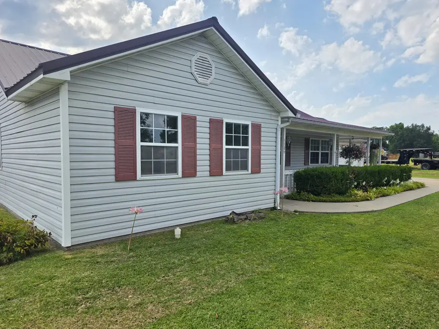 1329 B Street, Miami, OK 74354 - #3
